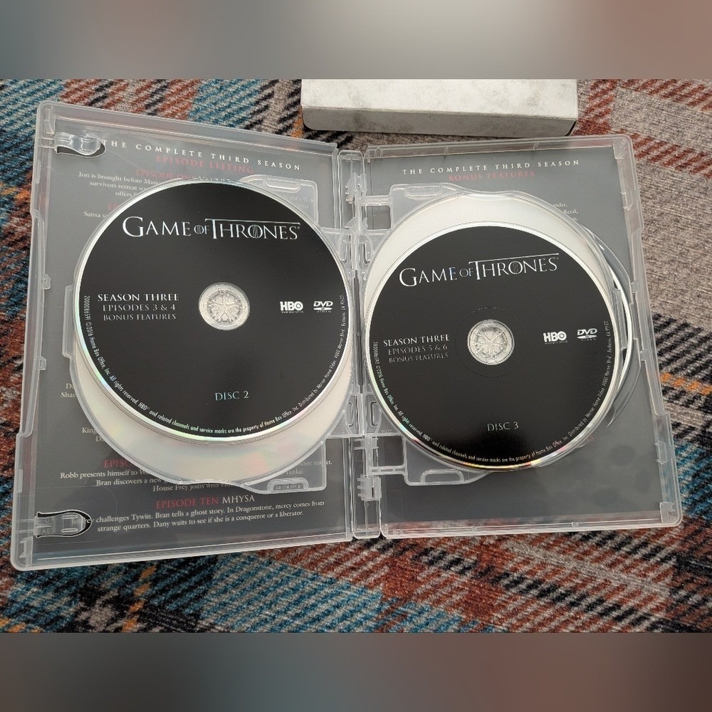 Game of Thrones The Complete Third Season DVD HBO Box Set - Picture 4 of 5
